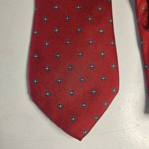 Yves Saint Laurent Vintage Silk Tie Burgundy Red Geometric Diamond Foulard USA